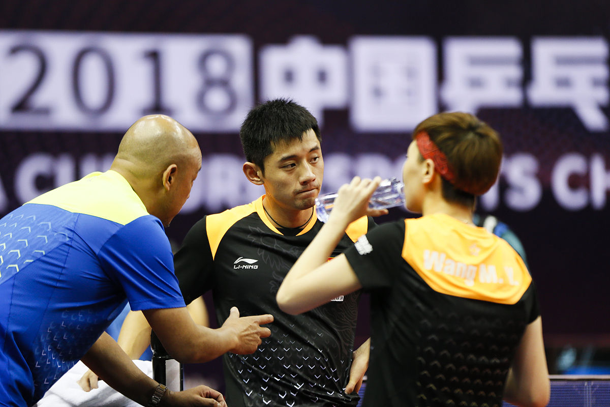 日本队鏖战波兰队,张继科惊艳四座 日本队鏖战波兰队,张继科惊艳四座