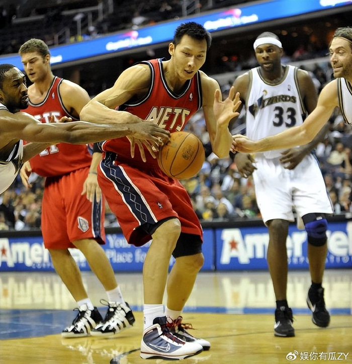 北京队碾压篮网，易建联统治全场的简单介绍